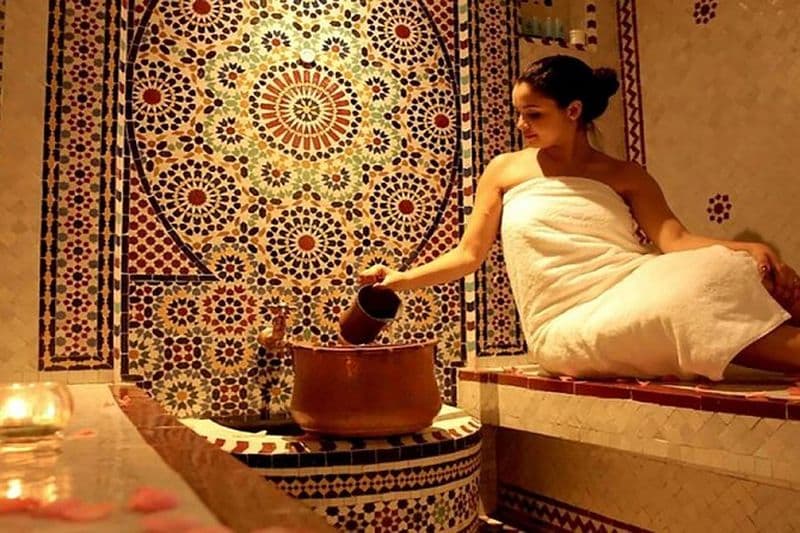 Expérience marocaine traditionnelle de hammam à Fès
