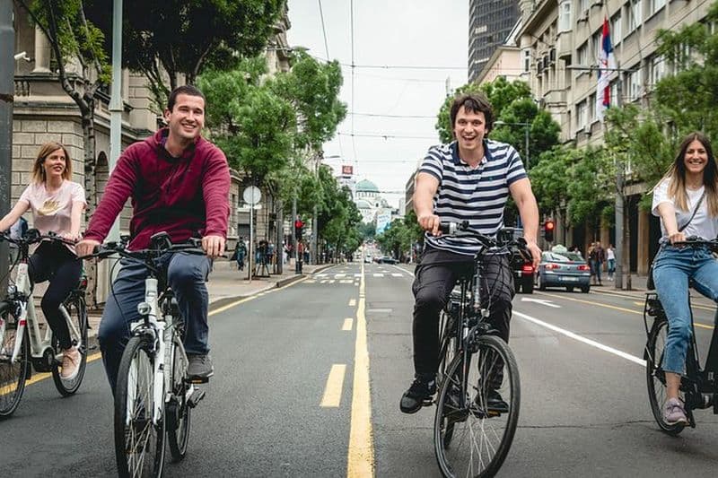 Visite en vélo électrique de Belgrade : Power Glide !
