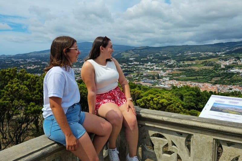 Visite à pied de la ville d'Angra do Heroísmo