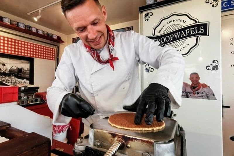 Stroopwafel & Secrets: Amsterdam Street Food Tour de Pijp