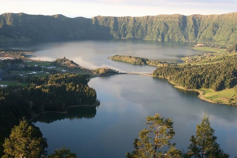 Journée complète Sete Cidades Tour KAYAKE / CYCLISME / BAIN THERMAL / BATEAU TOUR