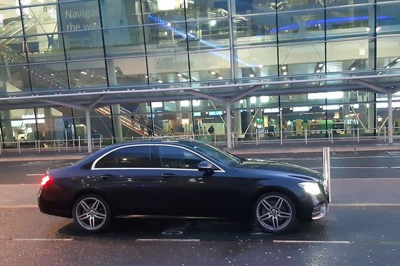 Service de voiture privée de l'aéroport de Dublin au Shandon Hotel & Spa