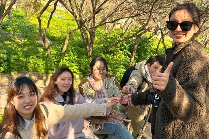 Chasse au trésor dans la région de l'Acropole — Groupe privé