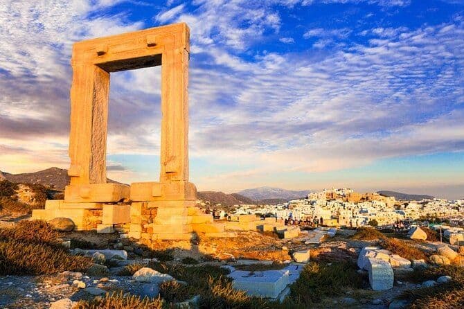 Visite à pied de la ville de Naxos et de Portara au coucher du soleil
