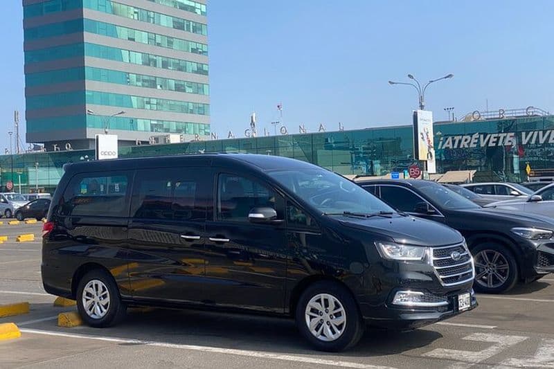 Transferts en taxi privé vers l'aéroport Jorge Chavez de Lima