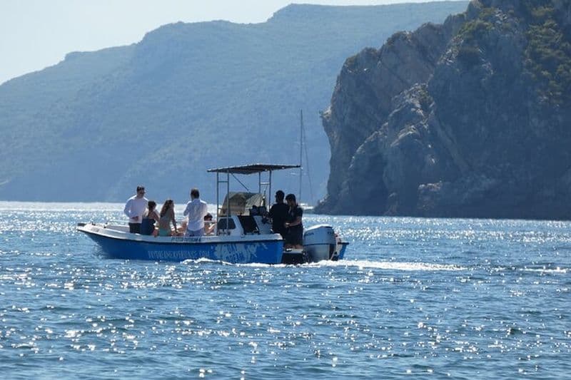 Plages secrètes d'Arrábida et grottes avec arrêt de plongée en apnée