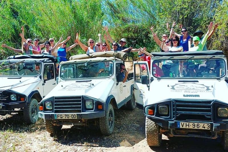 Excursion d'une demi-journée avec Jeep Safari dans les montagnes de l'Algarve