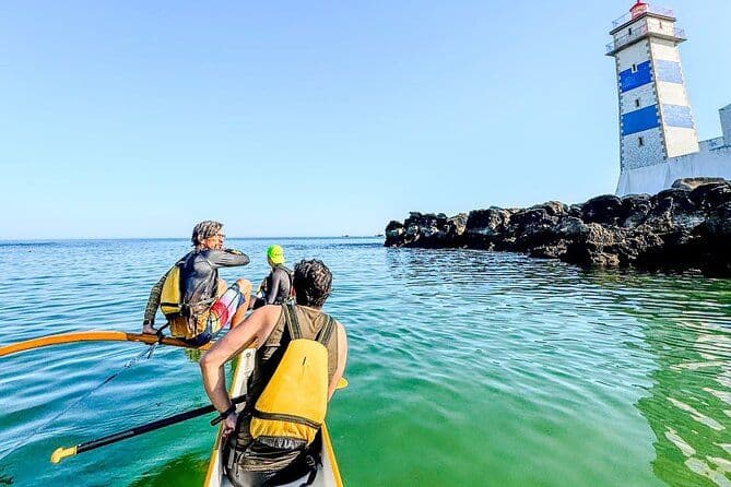Canoë-kayak dans les eaux claires de Cascais