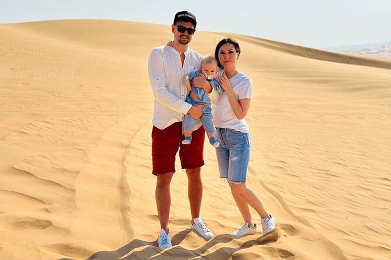 Safari dans le désert d'Abu Dhabi avec spectacles et dîner buffet barbecue