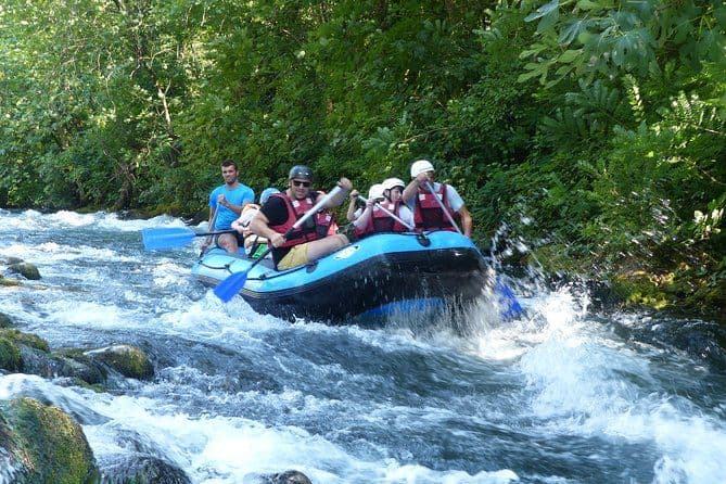 Excursion d'une demi-journée en rafting sur la rivière Cetina et prise en charge facultative depuis Split