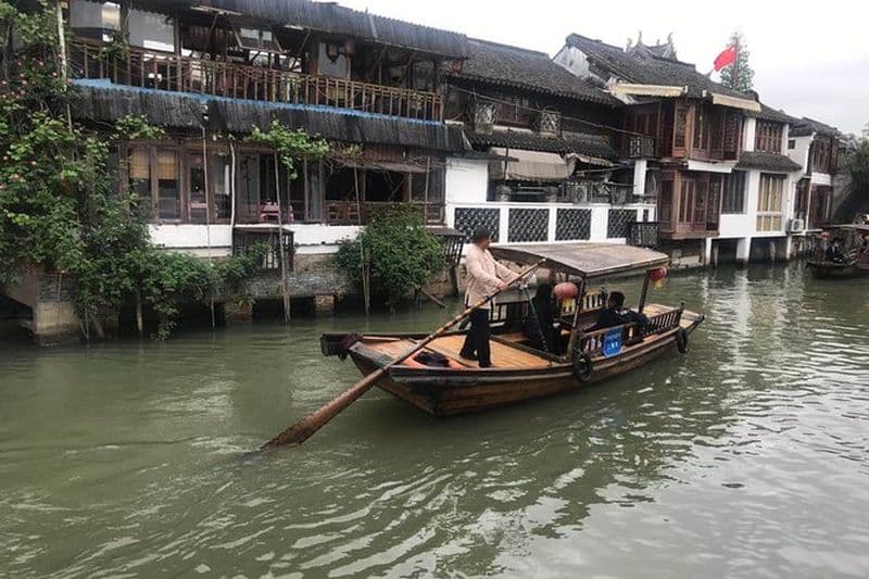 Visite de Shanghai en escale de la vieille ville de Zhujiajiao et de la perle de l'Orient