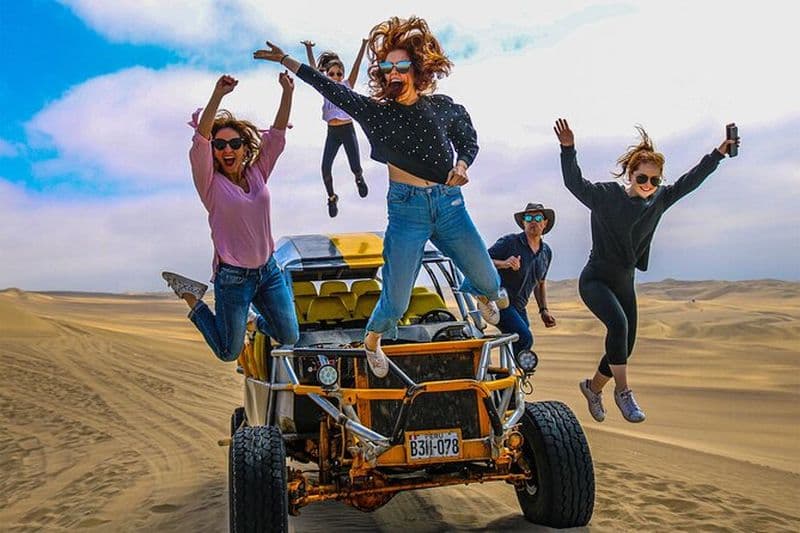 De Lima : Ballestas Islands + Huacachina & Dune Buggy