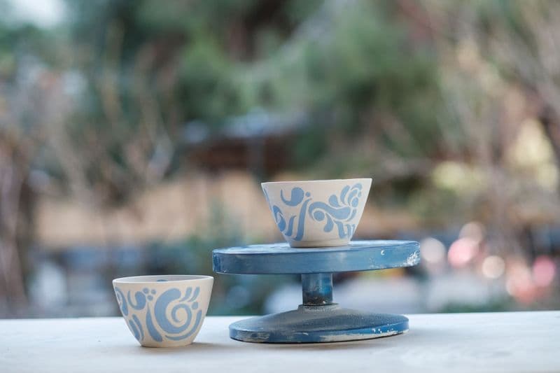 Tournez deux belles pièces en céramique