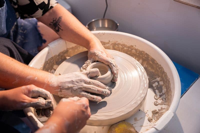 Billet Atelier - Tournez votre bol en grès