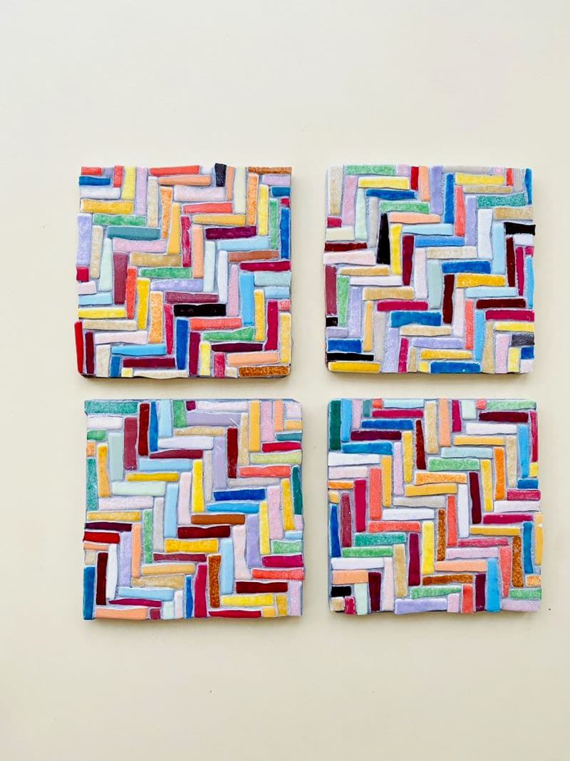 Réalisez vos quatre dessous de verre en mosaïque