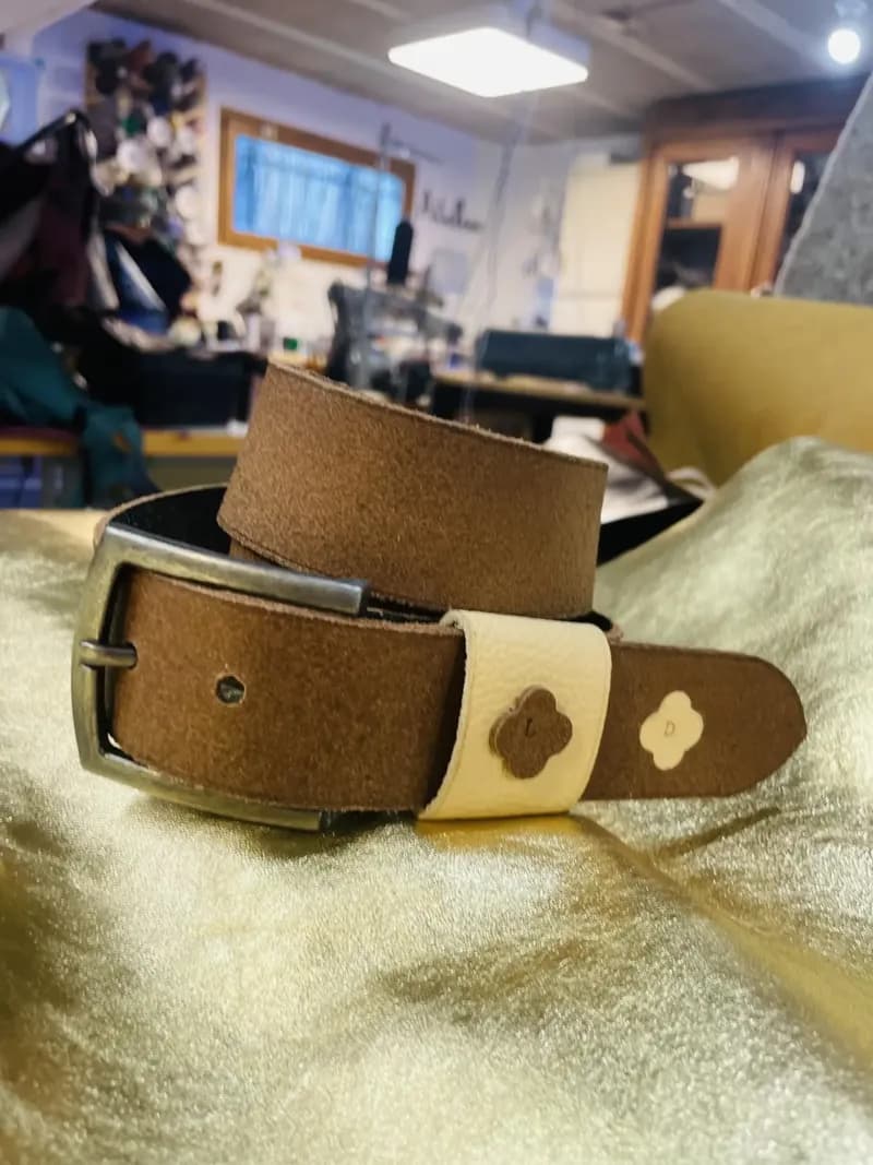 Créez votre ceinture en cuir sur-mesure