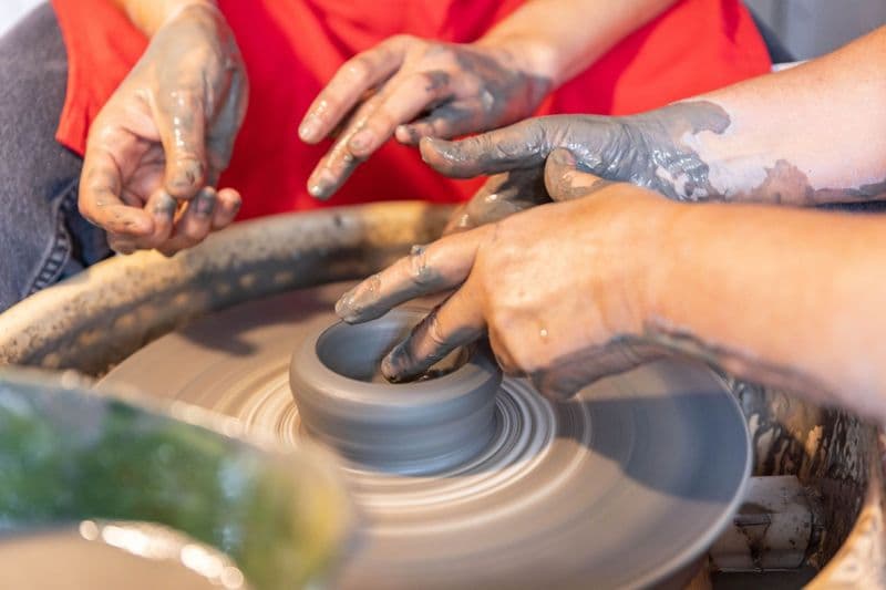 Initiez-vous au tournage et au modelage - 1J