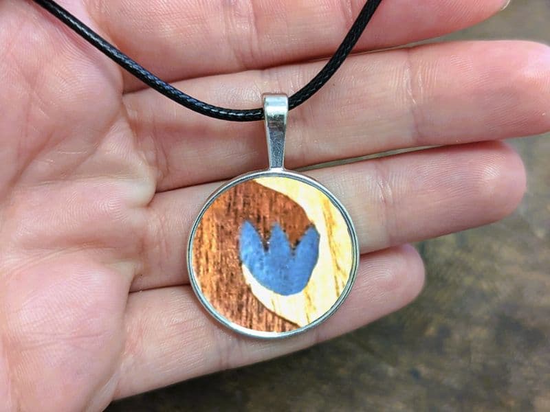 Réalisez votre bijou en marqueterie de bois