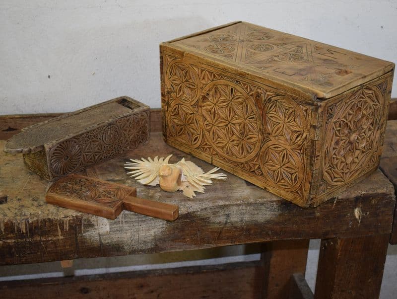 Découvrez la sculpture et la gravure sur bois -2J