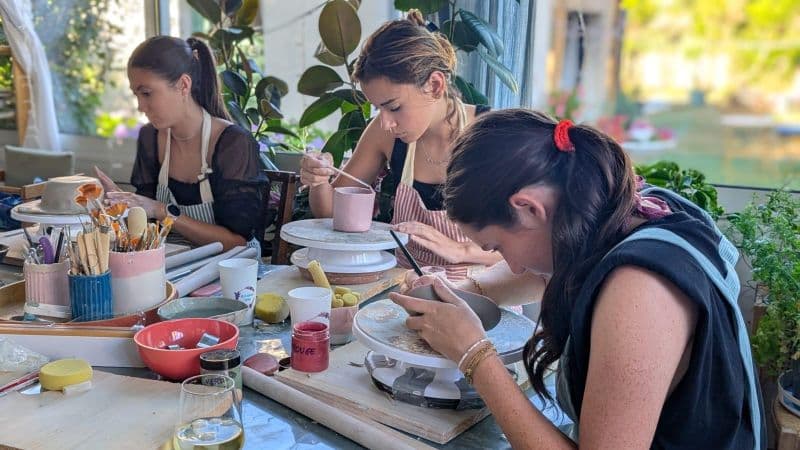 Modelez et décorez vos pièces en céramique