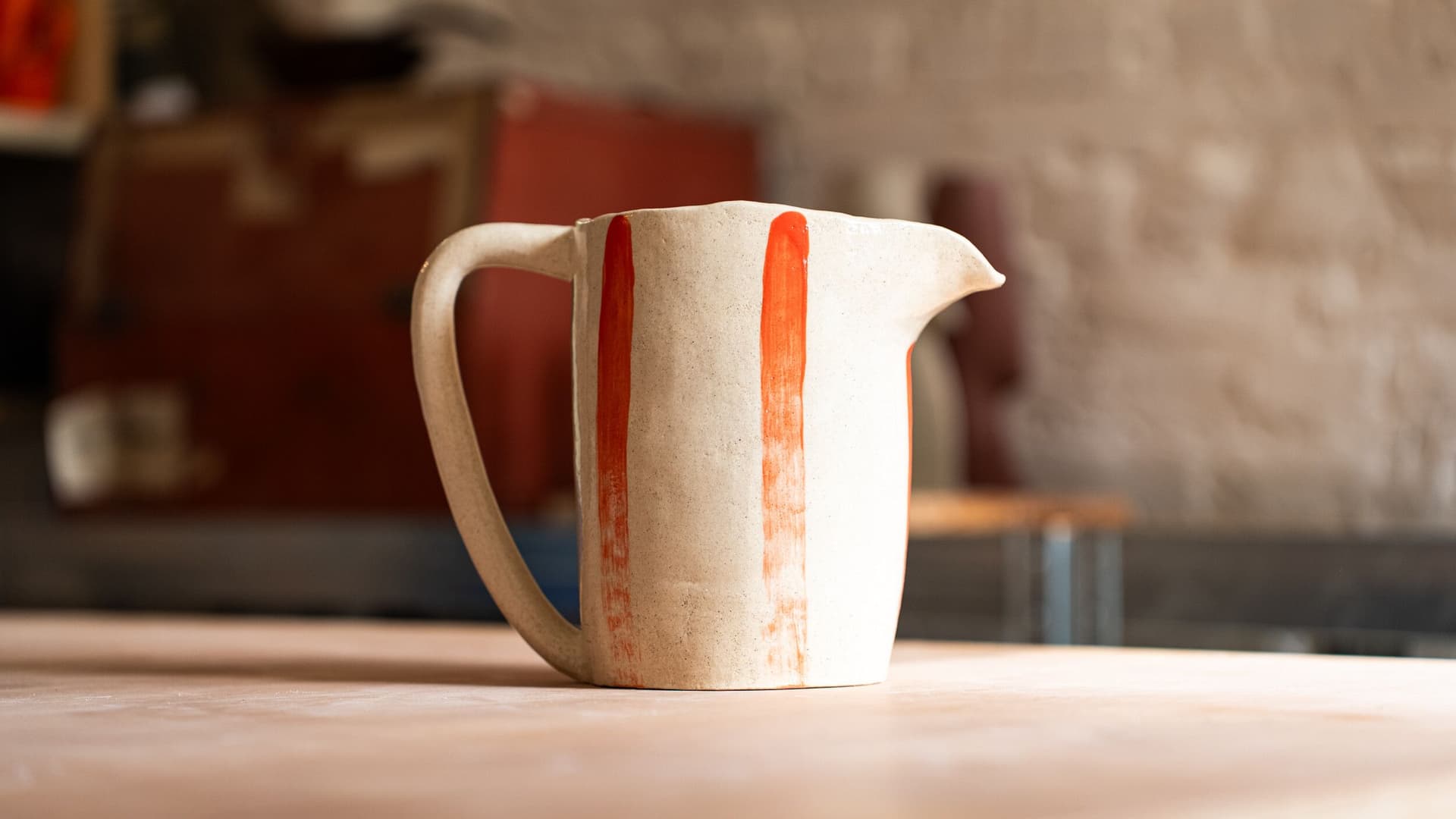 Modelez votre pichet en céramique