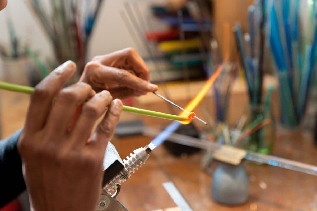 Créez vos perles en verre et fabriquez votre bijou