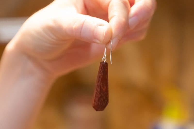 Réalisez votre bijou en bois