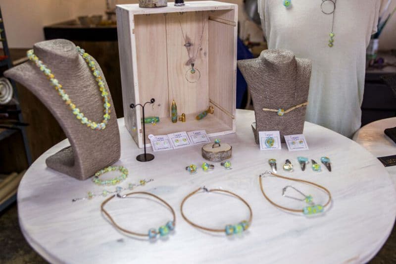 Réalisez vos bijoux en verre au chalumeau