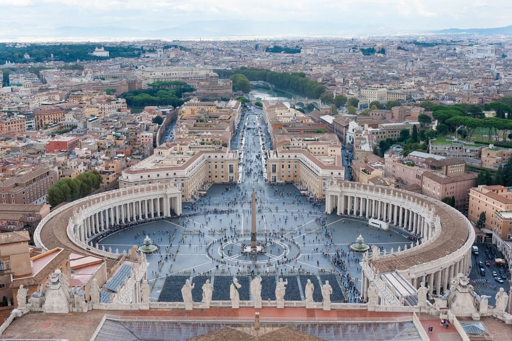 Place Saint-Pierre, Vatican