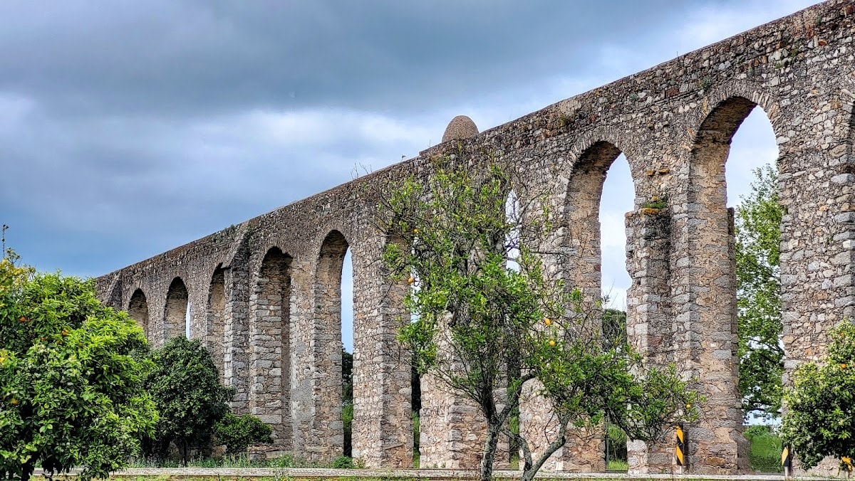 Aqueduct Água de Prata
