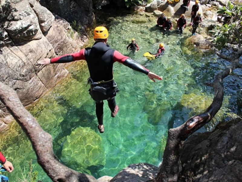 Billet Canyoning à Solenzara dans le canyon de la Purcaraccia