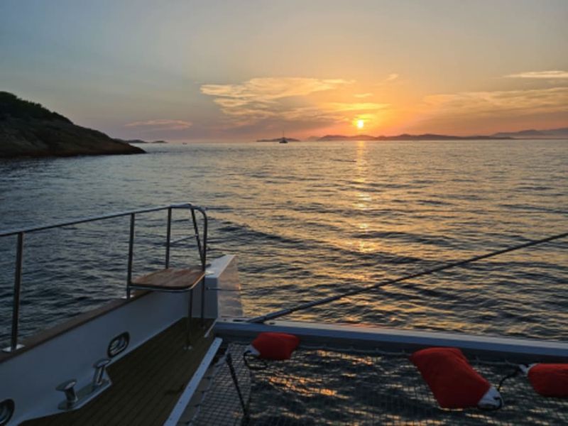 Billet Croisière coucher de soleil en catamaran depuis Hyères (83)