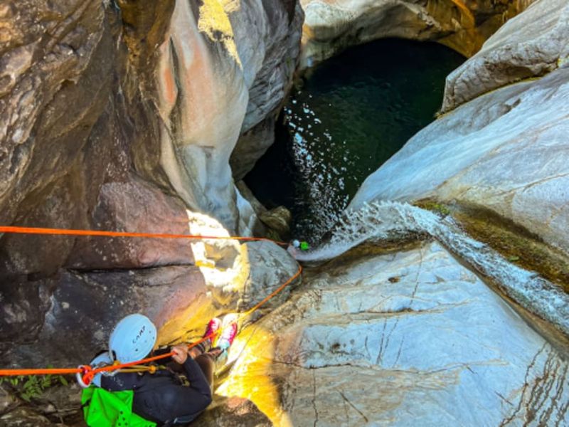 Billet Canyoning dans le canyon de Fleur jaune à Cilaos (97)