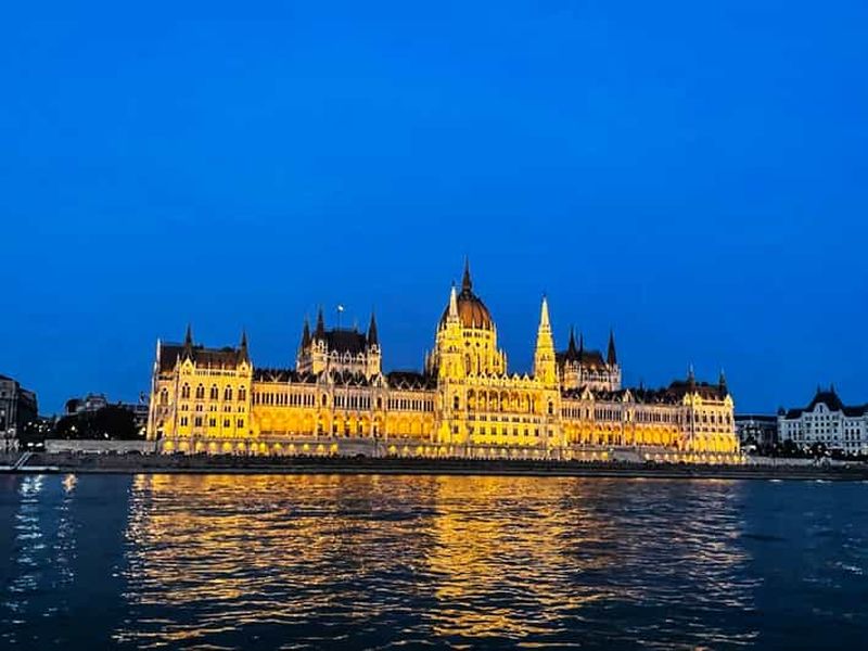 Billet Budapest : croisière touristique des sites incontournables de la ville