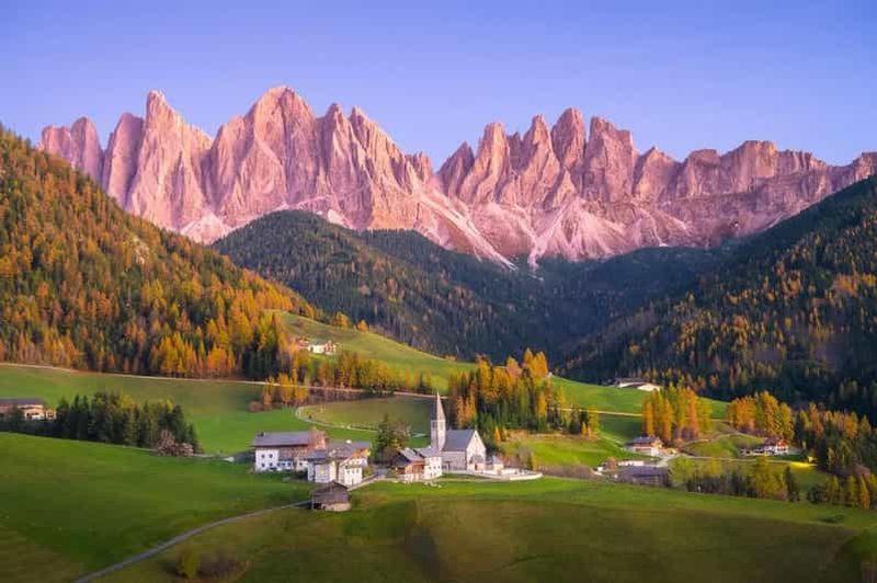 Billet Bolzano : excursion privée d'une journée dans les Dolomites et au lac de Braies avec guide