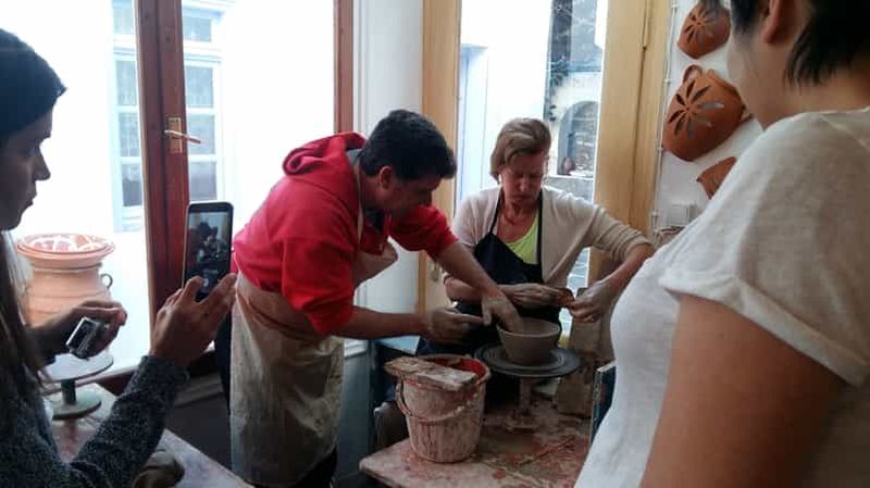 Billet Île de Kythnos : visite et cours de poterie