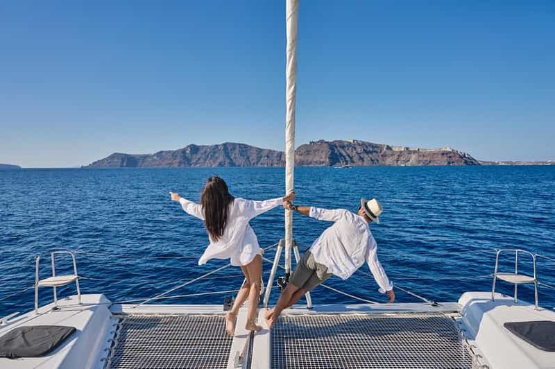Billet Santorin : Croisière en catamaran Caldera Classic avec repas et boissons