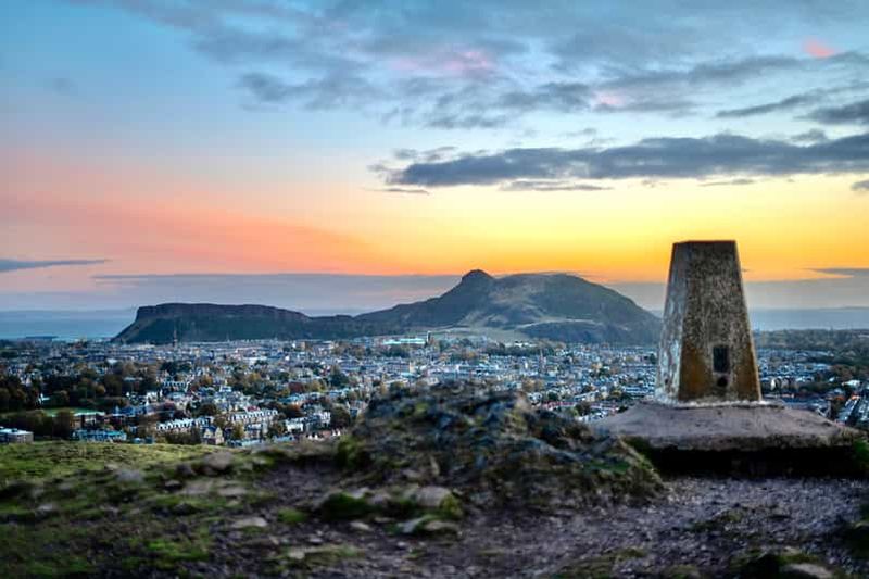 Billet Édimbourg : randonnée à l'aube sur Arthur's Seat avec guide de montagne