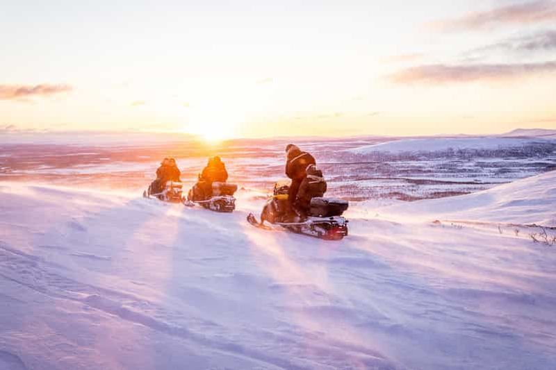 Billet Safari en motoneige unique au point de vue sur la Laponie
