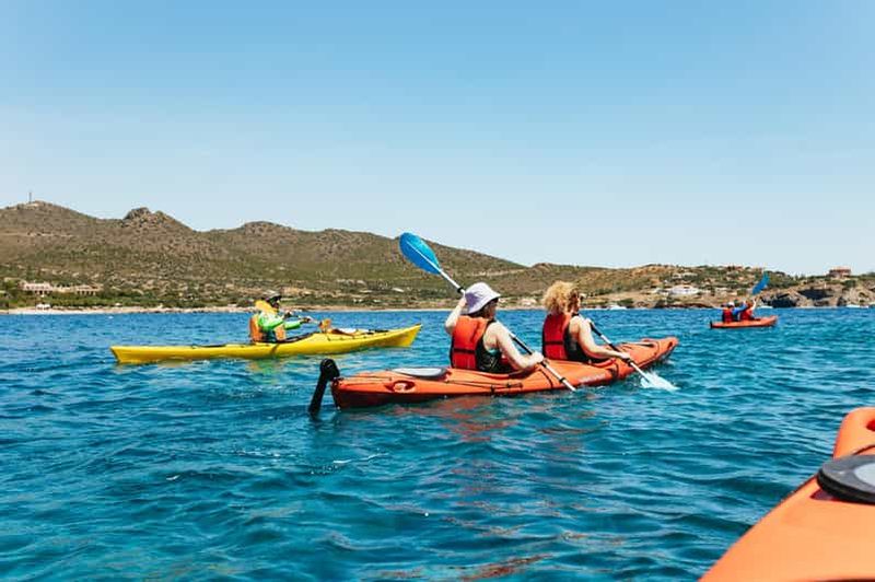 Billet Au départ d'Athènes : Visite guidée du Cap Sounion en kayak avec déjeuner.