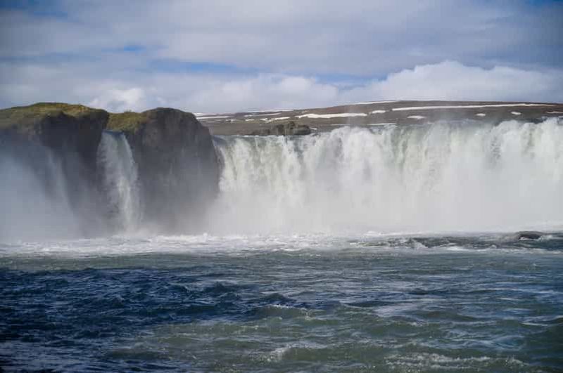 Billet Akureyri : Excursion à Goðafoss, au lac Mývatn et aux bains naturels