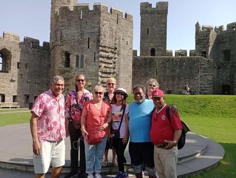 Billet Holyhead : visite guidée du château de Caernarfon avec billet d'entrée