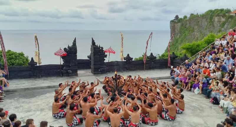Billet Bali : sports nautiques, plage de Padang-padang, danse Kecak Uluwatu
