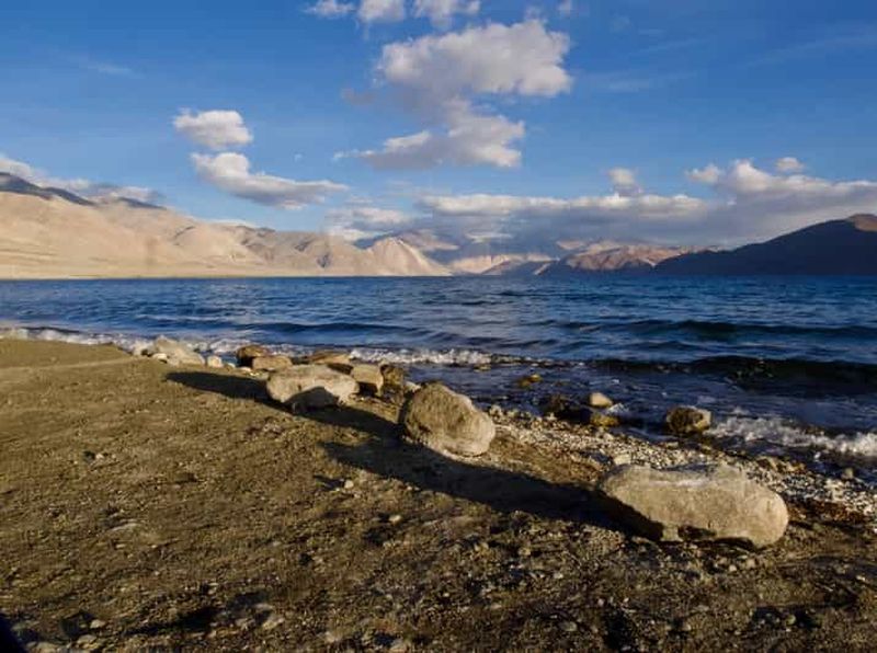 Billet Leh : Circuit d'une nuit et de deux jours au lac Pangong avec hébergement