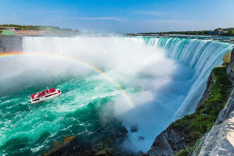 Billet Toronto : Tour en bateau des chutes du Niagara, derrière les chutes et la tour