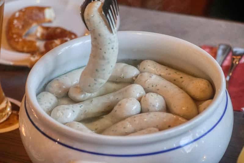 Billet Visite guidée du Viktualienmarkt de Munich avec Peter : petit-déjeuner avec Weißwurst inclus