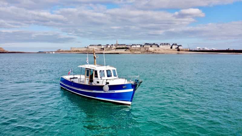 Billet Saint-Malo: croisière privée en mer, visite commentée des forts et des îles