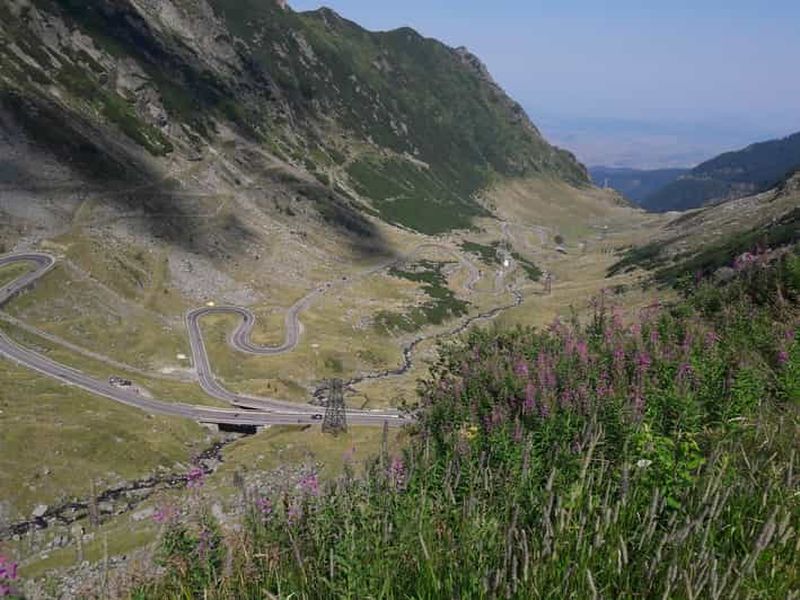 Billet Brasov : route Transfagarasan, lac Balea et monastère de Carta
