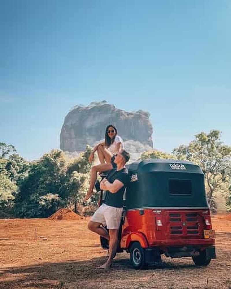Billet Depuis Sigiriya : visite du rocher du lion et du village en tuk-tuk