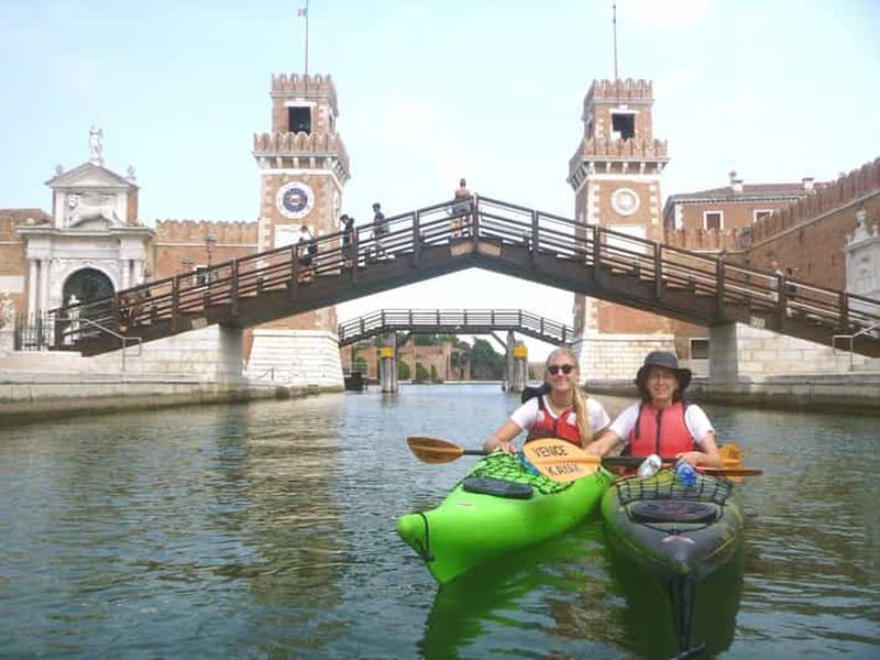 Billet Venise : visite en kayak des joyaux cachés des canaux avec un guide certifié